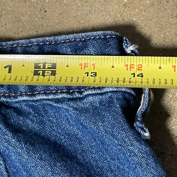 Universal Thread High Rise Wide Leg Medium Wash Jeans 100% Cotton (Size: 6R) - Picture 12 of 16